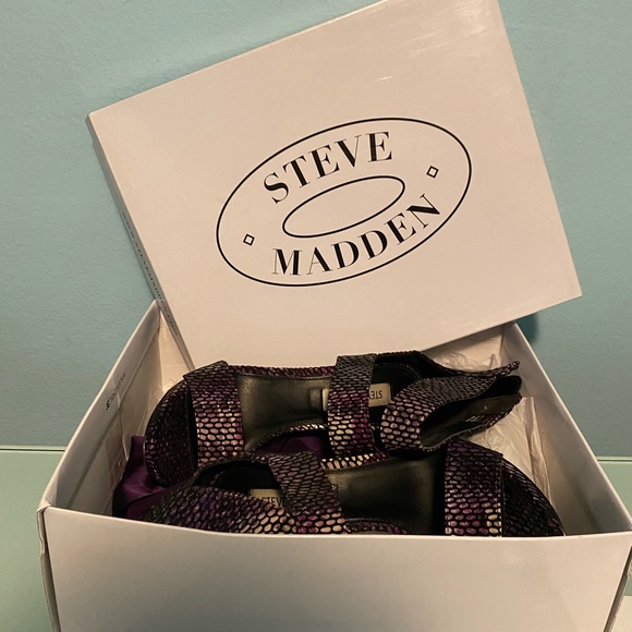 Heels - Picture 2 of 5